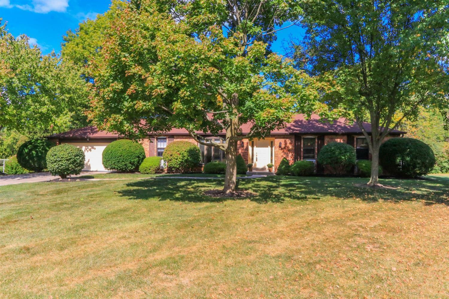 Property Photo: 7588 Lake Meadow Ct OH 45069