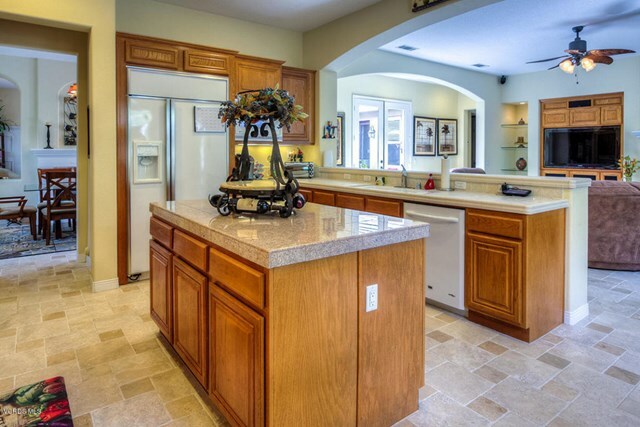 Property Photo:  35 Via El Toro  CA 91320 