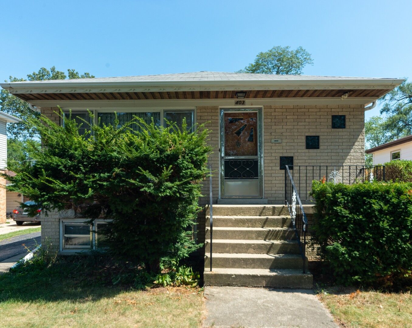 Property Photo: 403 North Addison Road IL 60181