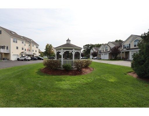 Property Photo: 5 Minuteman Lane 5 MA 01886