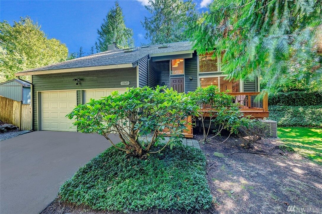Property Photo:  17627 17th Dr SE  WA 98012 