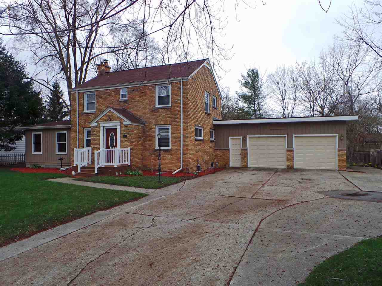 Property Photo:  1943 Lathrup Avenue  MI 48638 