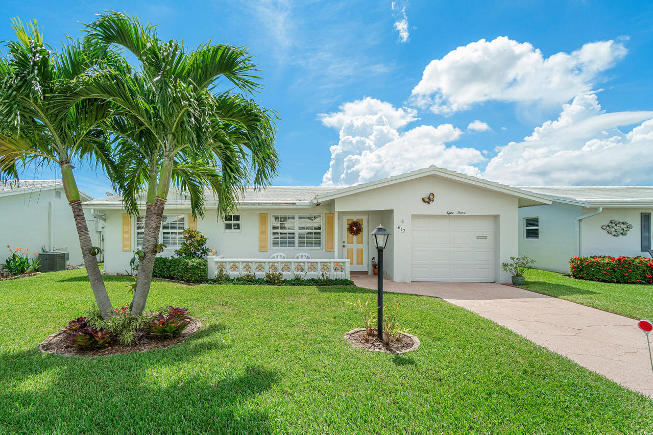 Property Photo:  812 SW 7th Avenue  FL 33426 