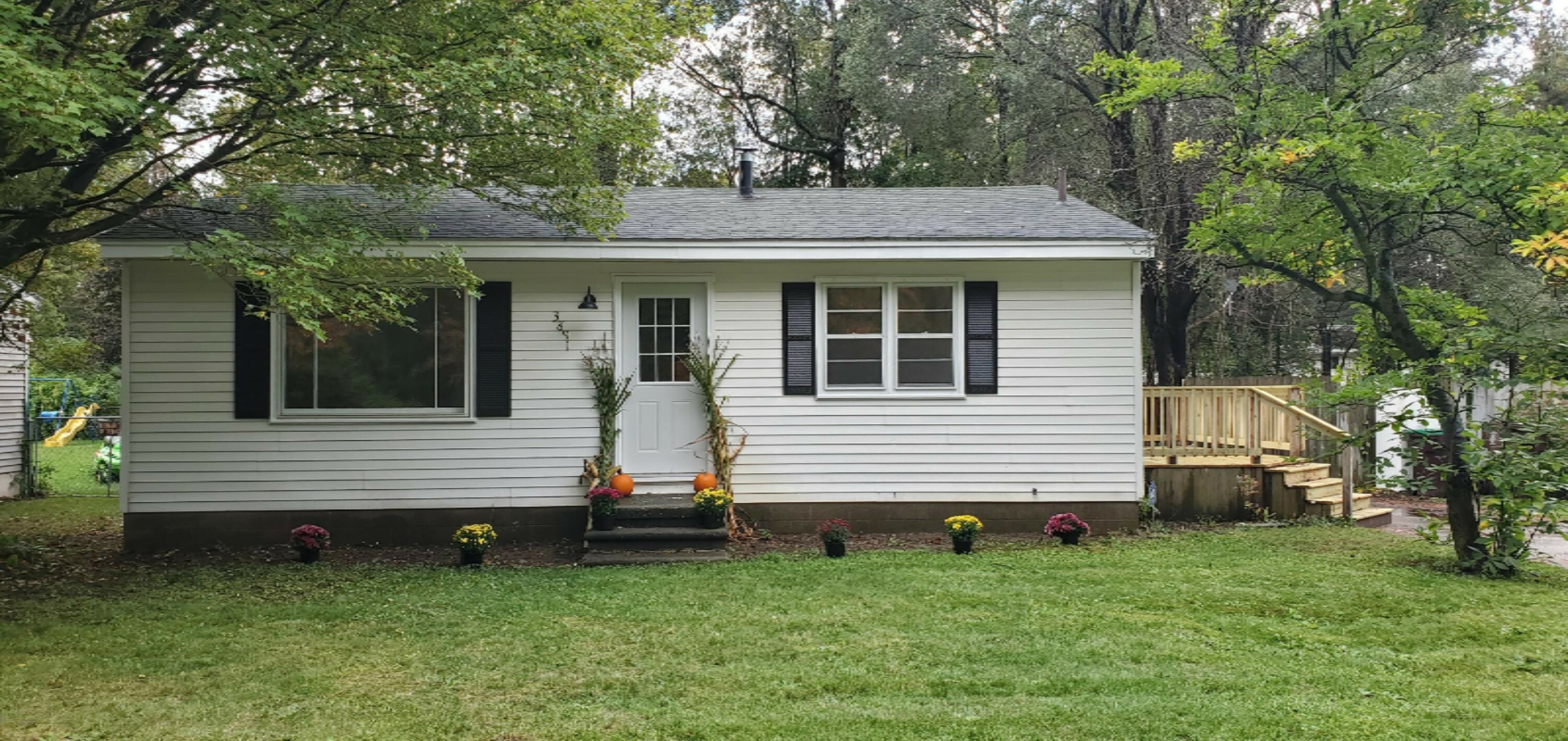 Property Photo:  3891 Hall Road  MI 49442 