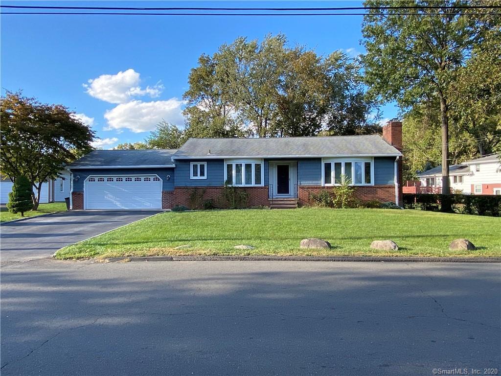 Property Photo: 871 Saw Mill Road CT 06516
