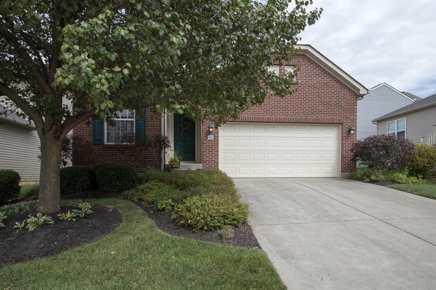 Property Photo: 3532 Thorngate Dr OH 45040