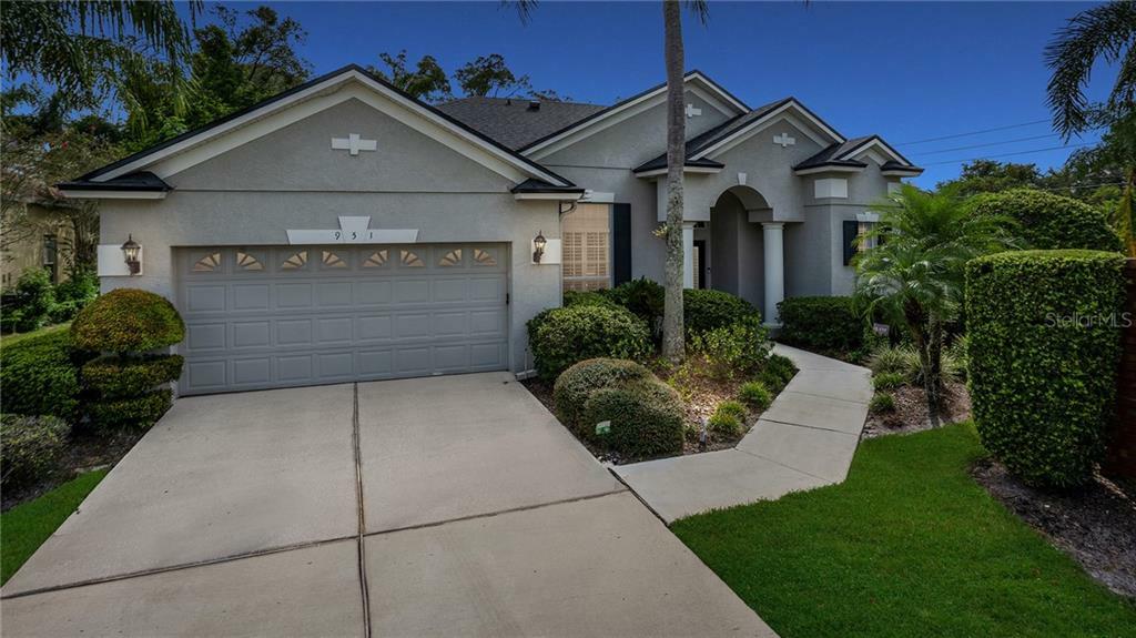 Property Photo: 951 Longwood Club Place FL 32750
