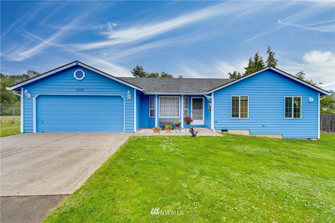 Property Photo:  3212 Pennsylvania Street  WA 98632 