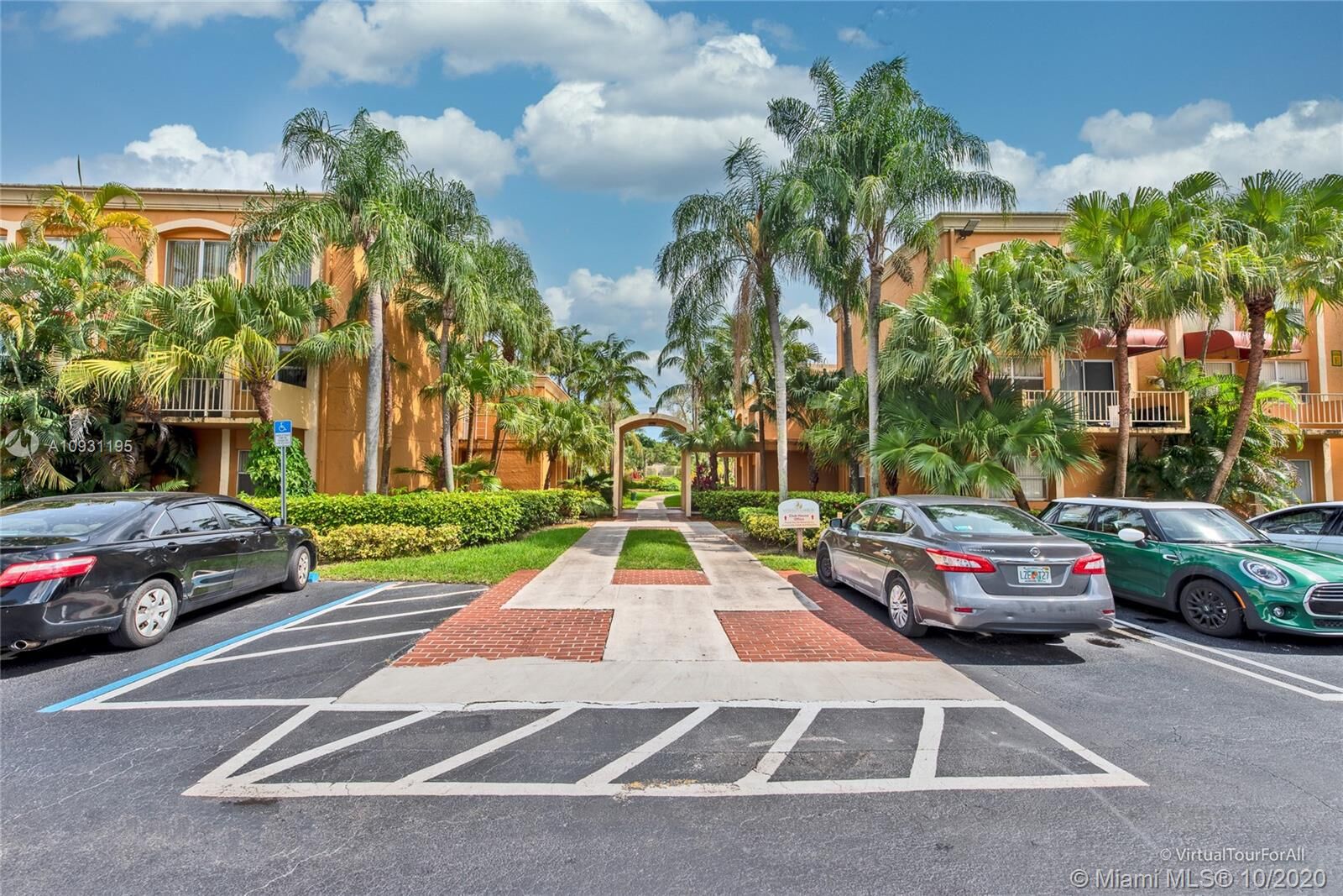 Property Photo: 18051 NW 68th Ave K206 FL 33015