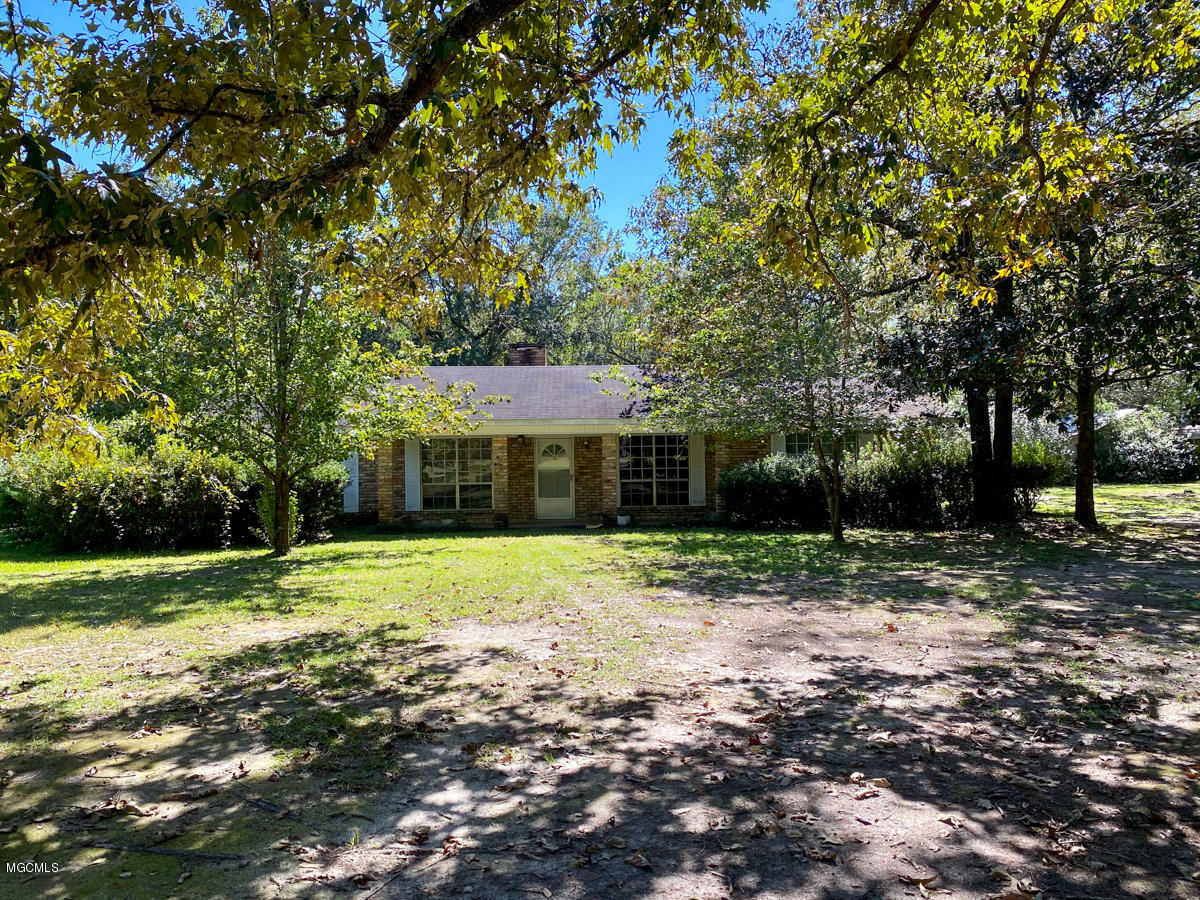 Property Photo:  4108 Stonehurst Drive  MS 39562 