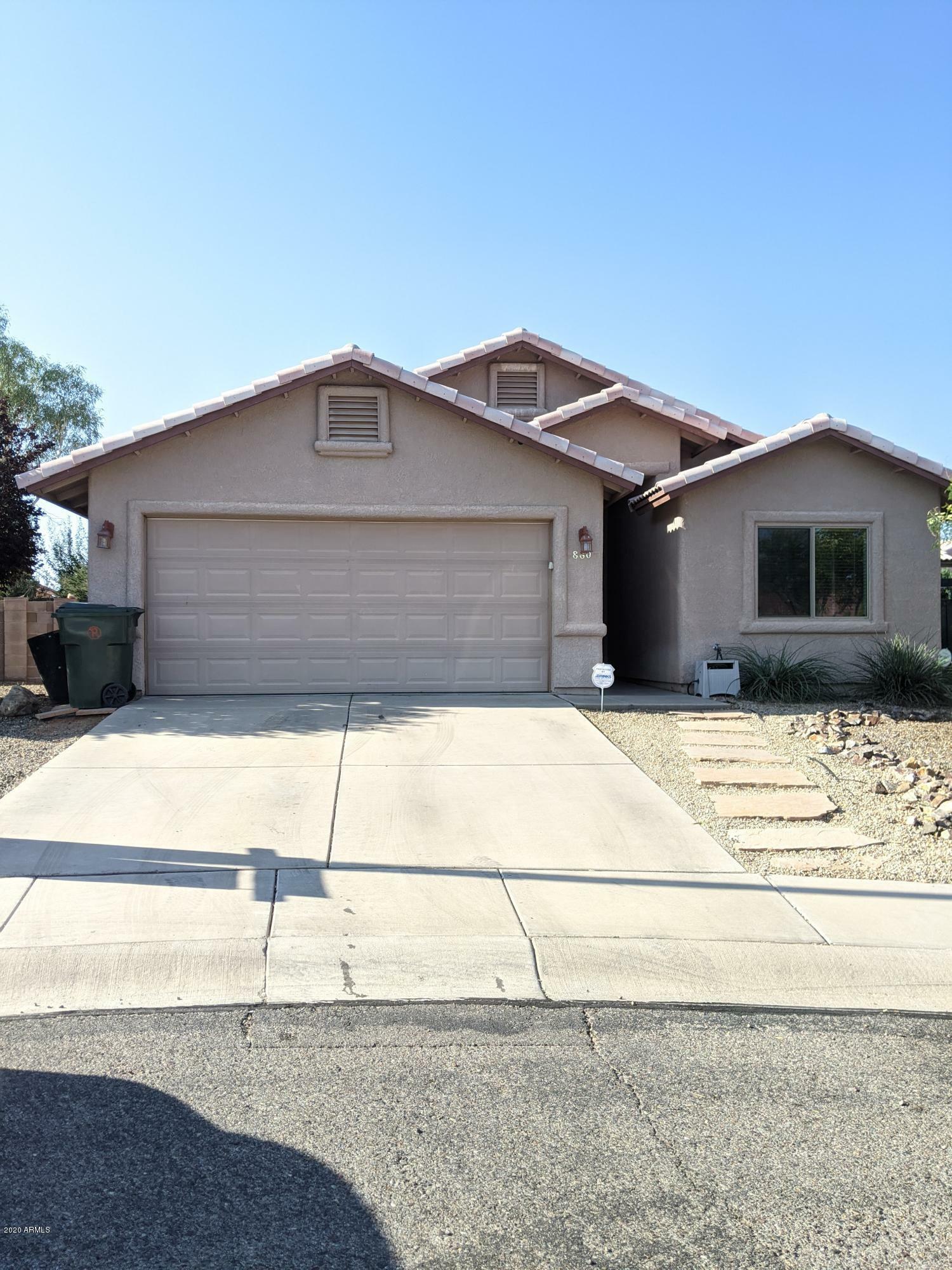 Property Photo:  880 Kayenta Court  AZ 85635 