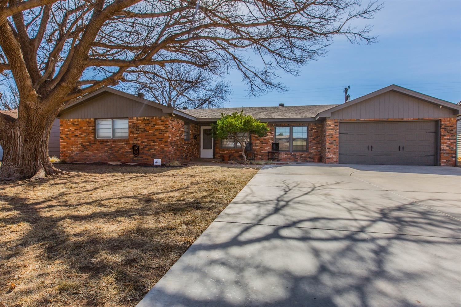 Property Photo:  4823 10th Street  TX 79416 