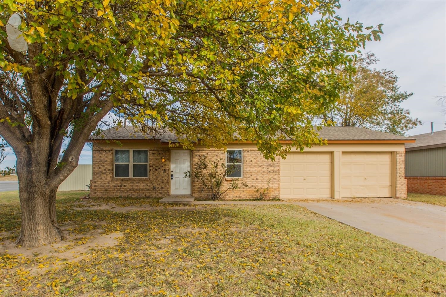 Property Photo:  6422 32nd Street  TX 79407 