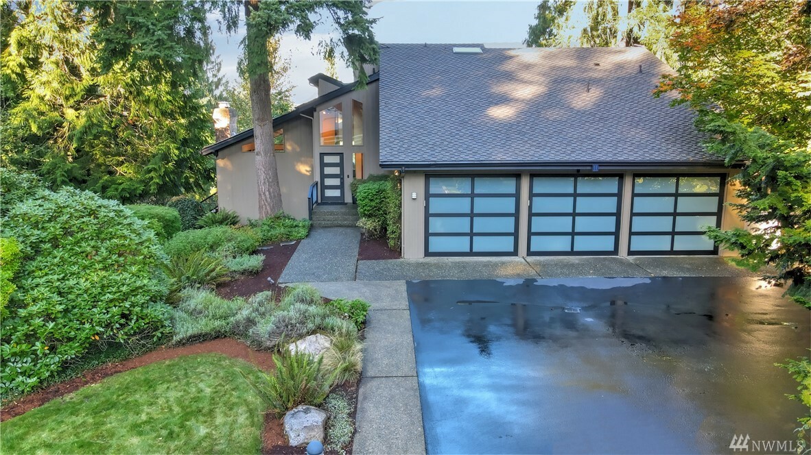 Property Photo:  18224 NE 143rd Place  WA 98072 