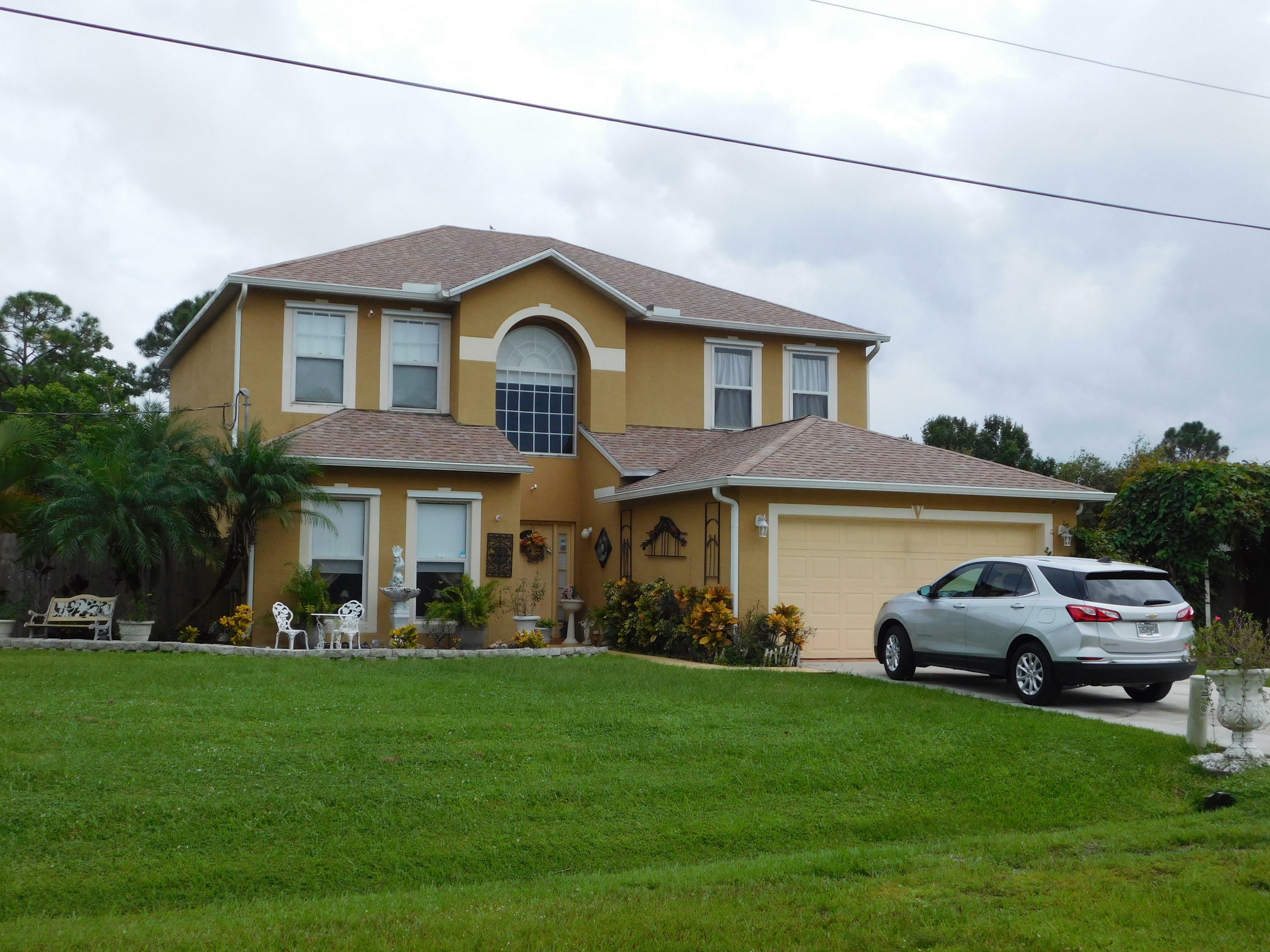 Property Photo:  2271 SW Nightingale Terrace  FL 34953 