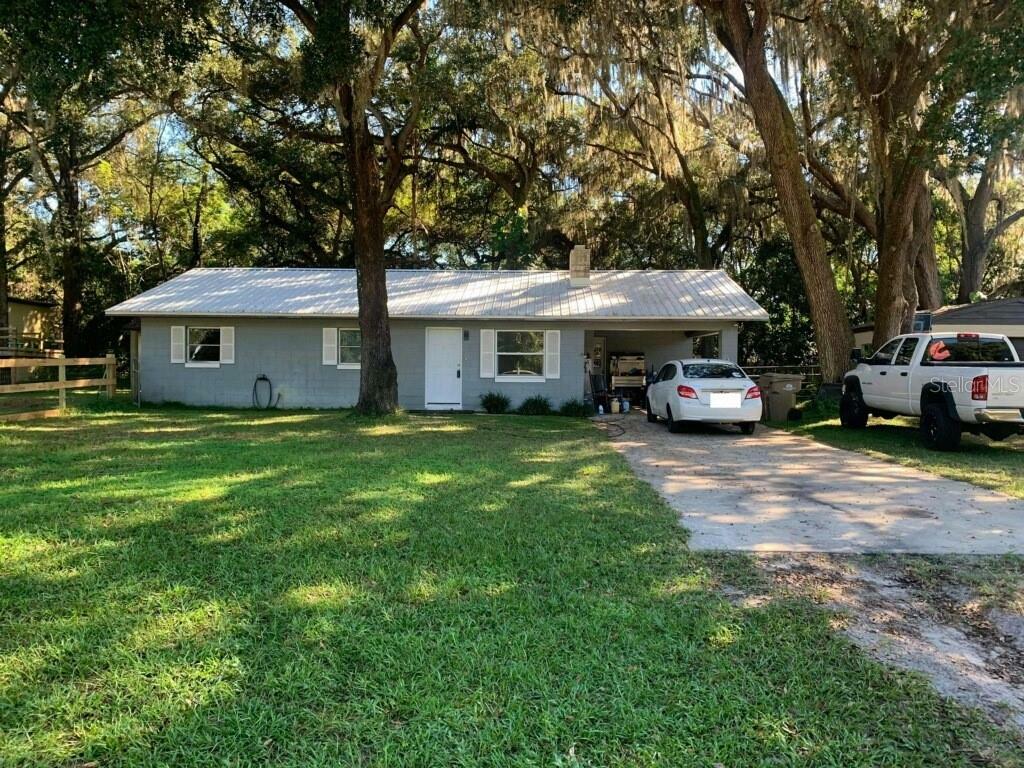 Property Photo:  42146 E Lakeview Drive  FL 32702 