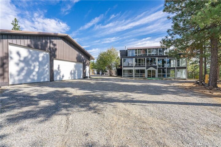 Property Photo:  107 Pioneer Lane  WA 98802 