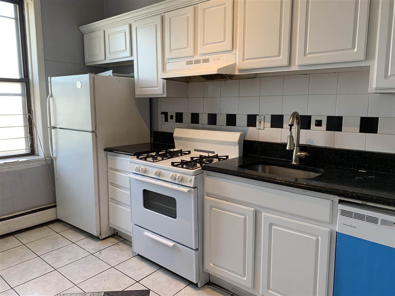 Property Photo:  964 Summit Ave 3  NJ 07307 