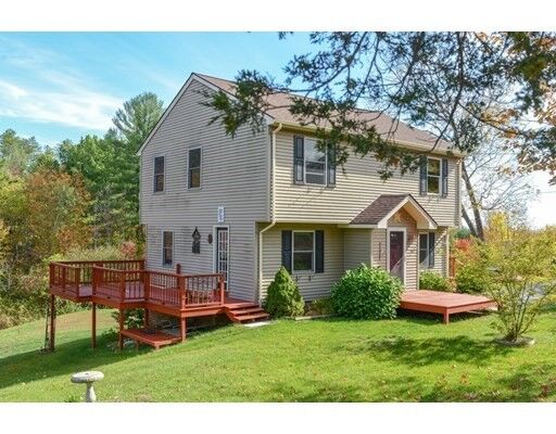 Property Photo:  44 Hillside Rd  MA 01077 