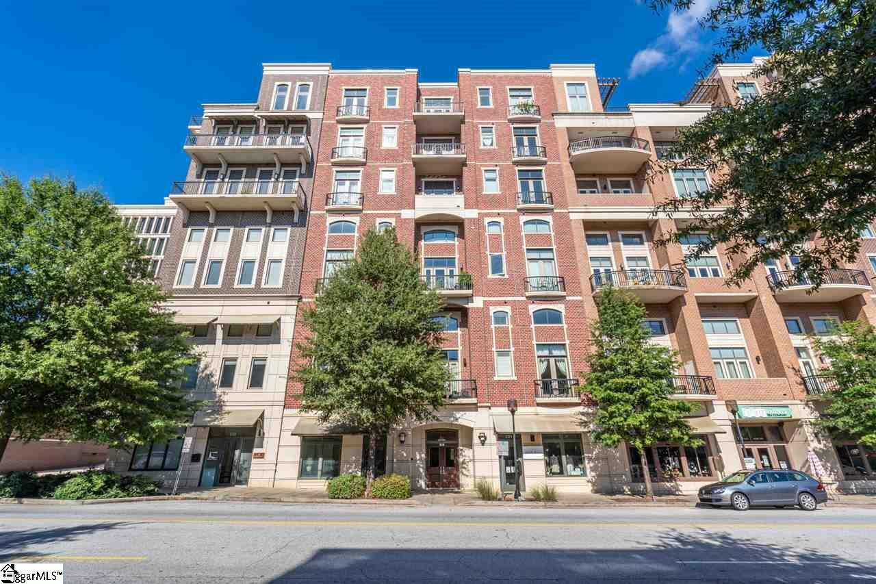 Property Photo:  111 E McBee Avenue Unit 404  SC 29601 