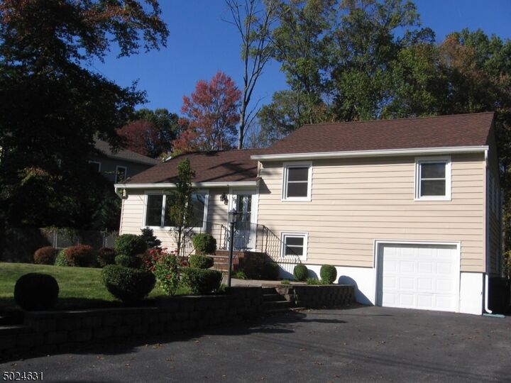 264 Malapardis Rd  Hanover Twp. NJ 07950 photo