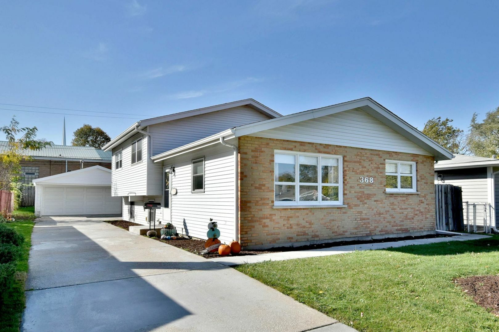 Property Photo: 368 North Lombard Avenue IL 60148