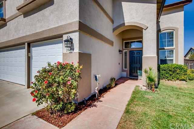 Property Photo:  39494 Val Vista Court  CA 92563 