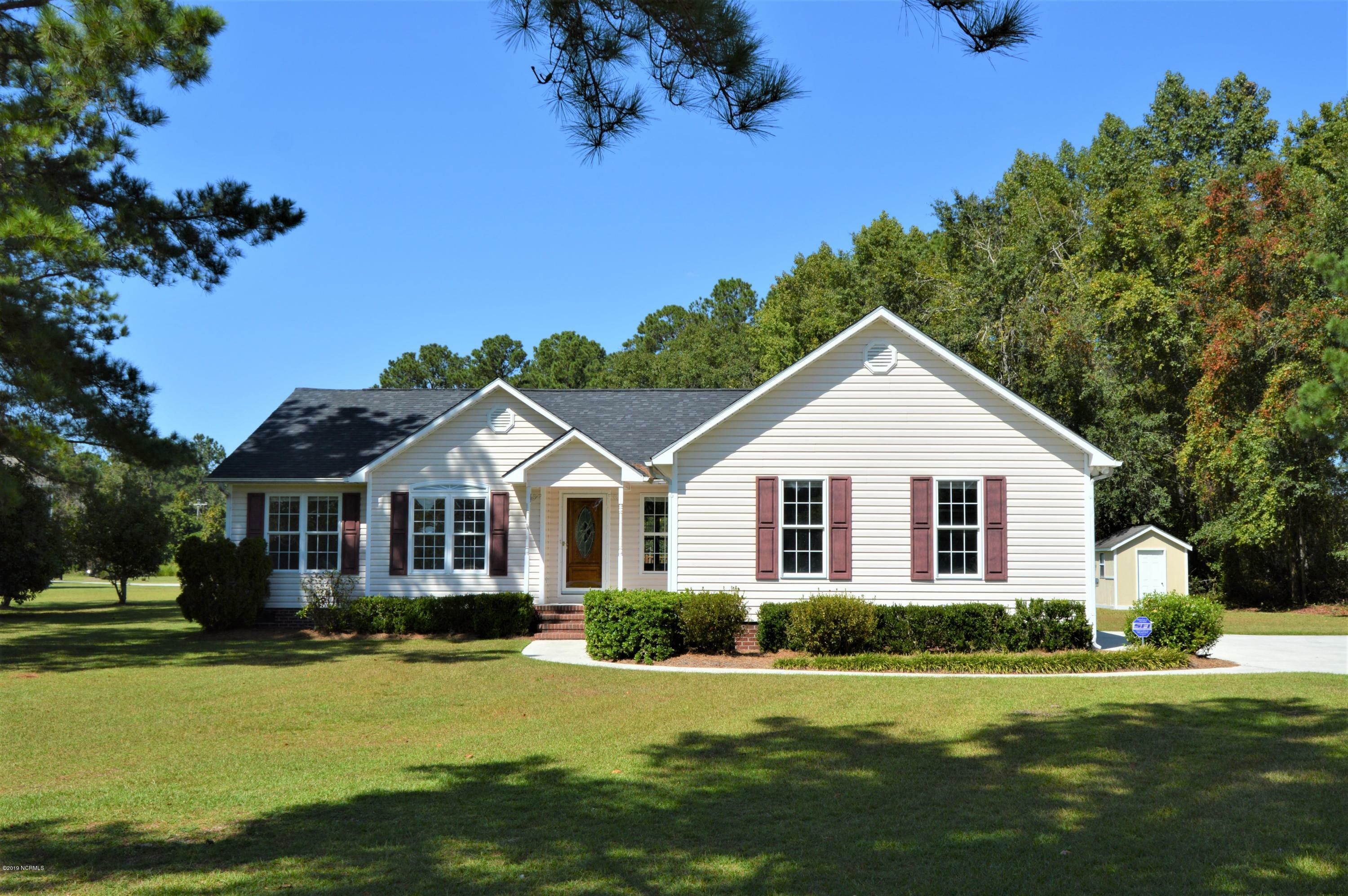 Property Photo:  114 Exeter Court  NC 28425 