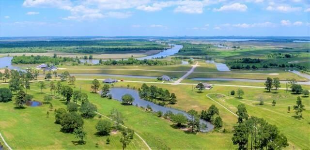 Property Photo:  15520 Elizabeth Drive  TX 77705 
