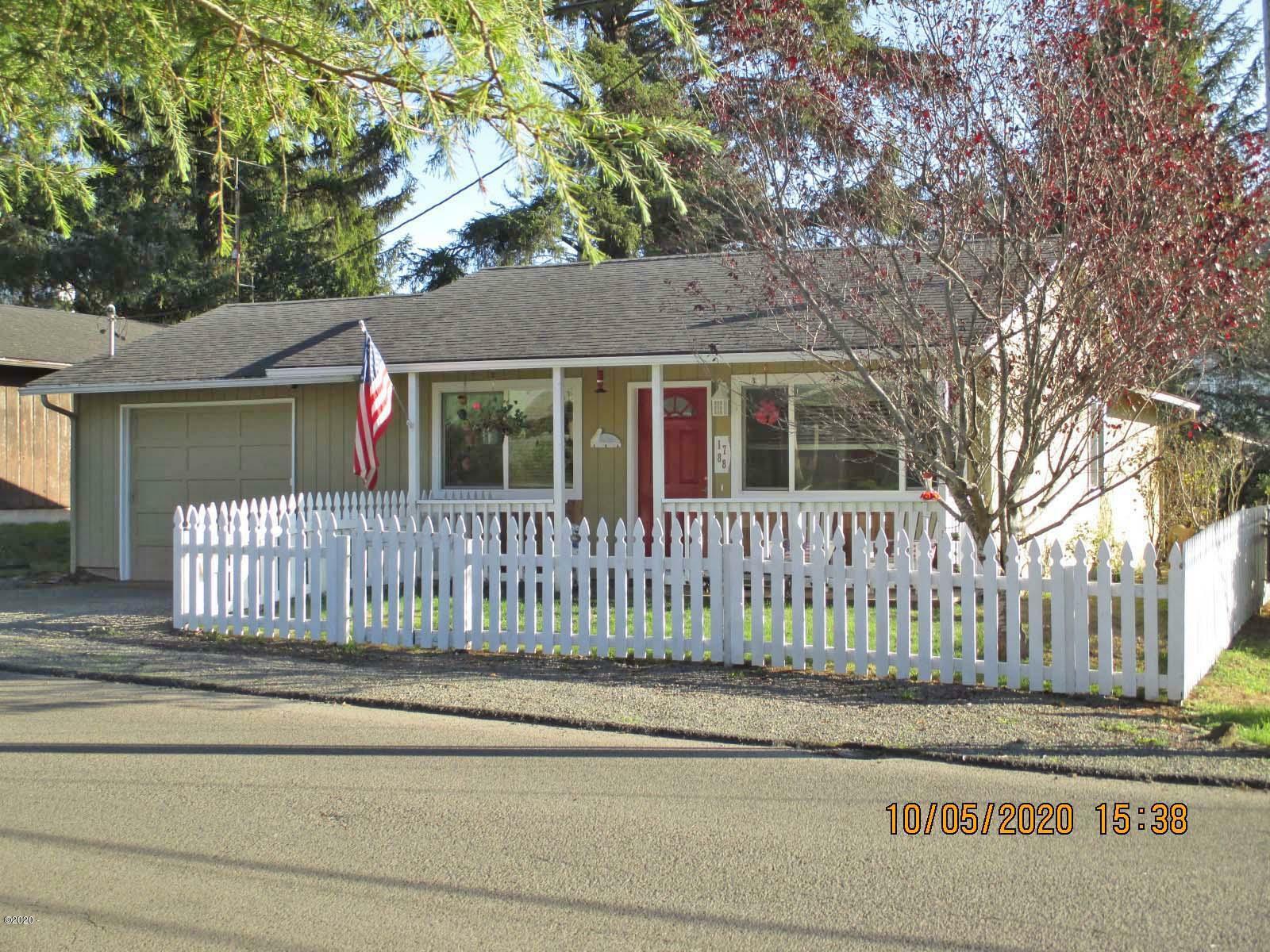 Property Photo: 1788 NW 34th Street OR 97367