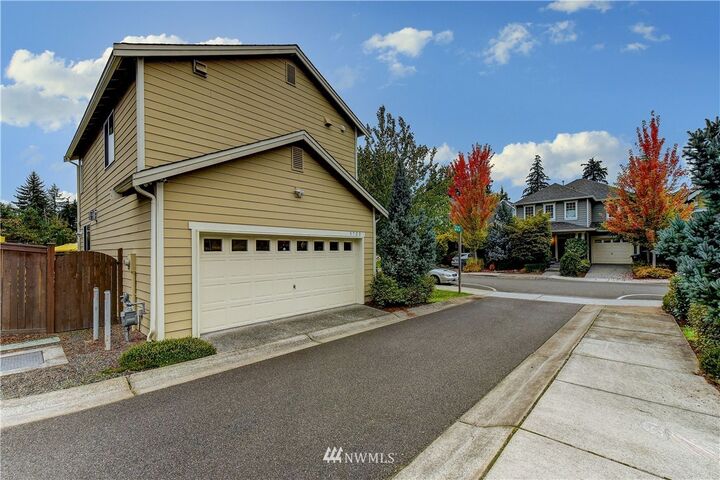 Property Photo:  3722 219th Place SE  WA 98021 