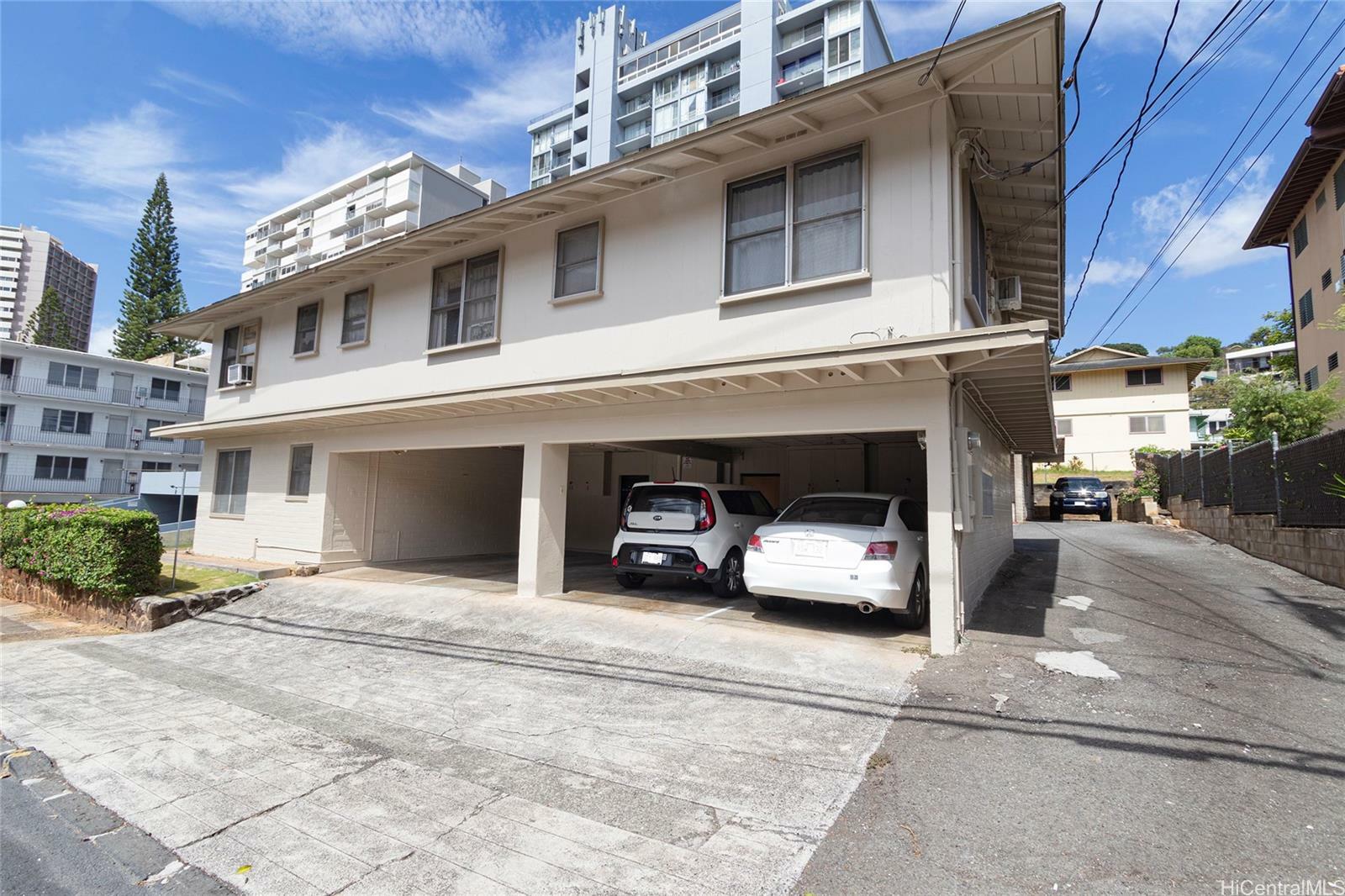 1464 Thurston Avenue  Honolulu HI 96822 photo