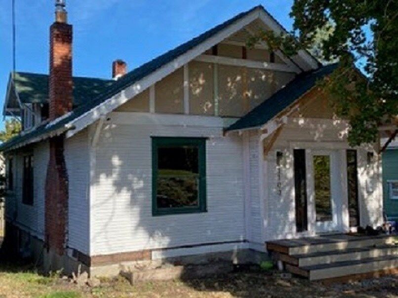 Property Photo:  1103 E 9th Ave  WA 99202-2405 