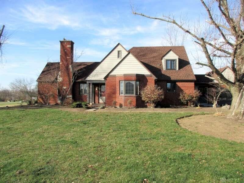 Property Photo: 6141 Crestway Drive OH 45309