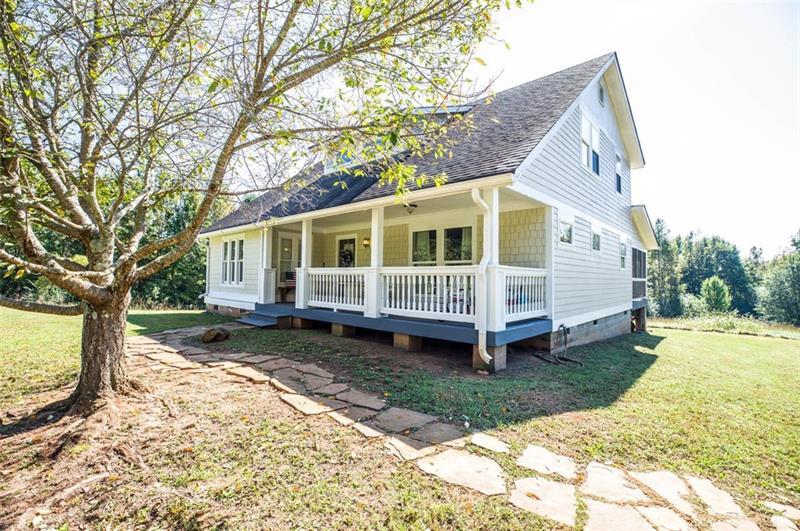 Property Photo: 896 Davis Road GA 30116