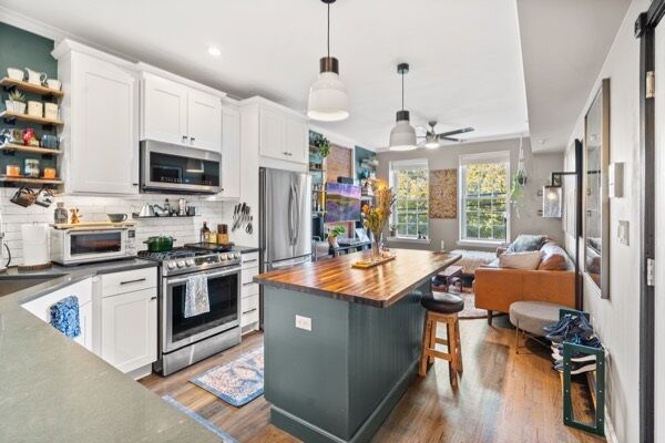 Property Photo: 133 Lafayette St 2R NJ 07304