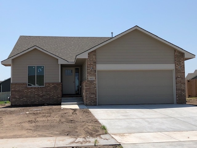 Property Photo:  1622 N Thoroughbred St  KS 67235 