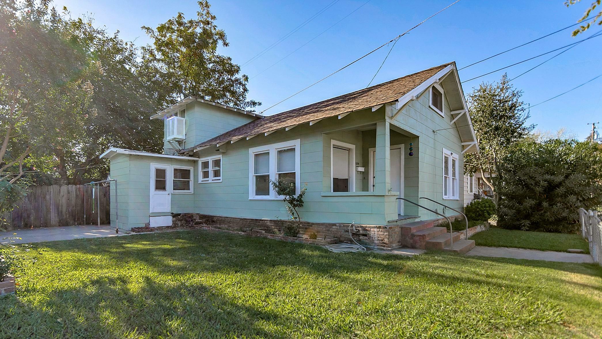 Property Photo:  1129 Hickory Street  CA 96080 