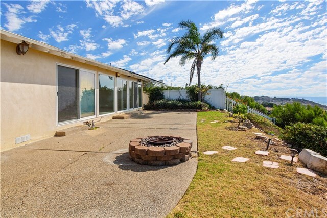 Property Photo: 30823 Via Rivera CA 90275