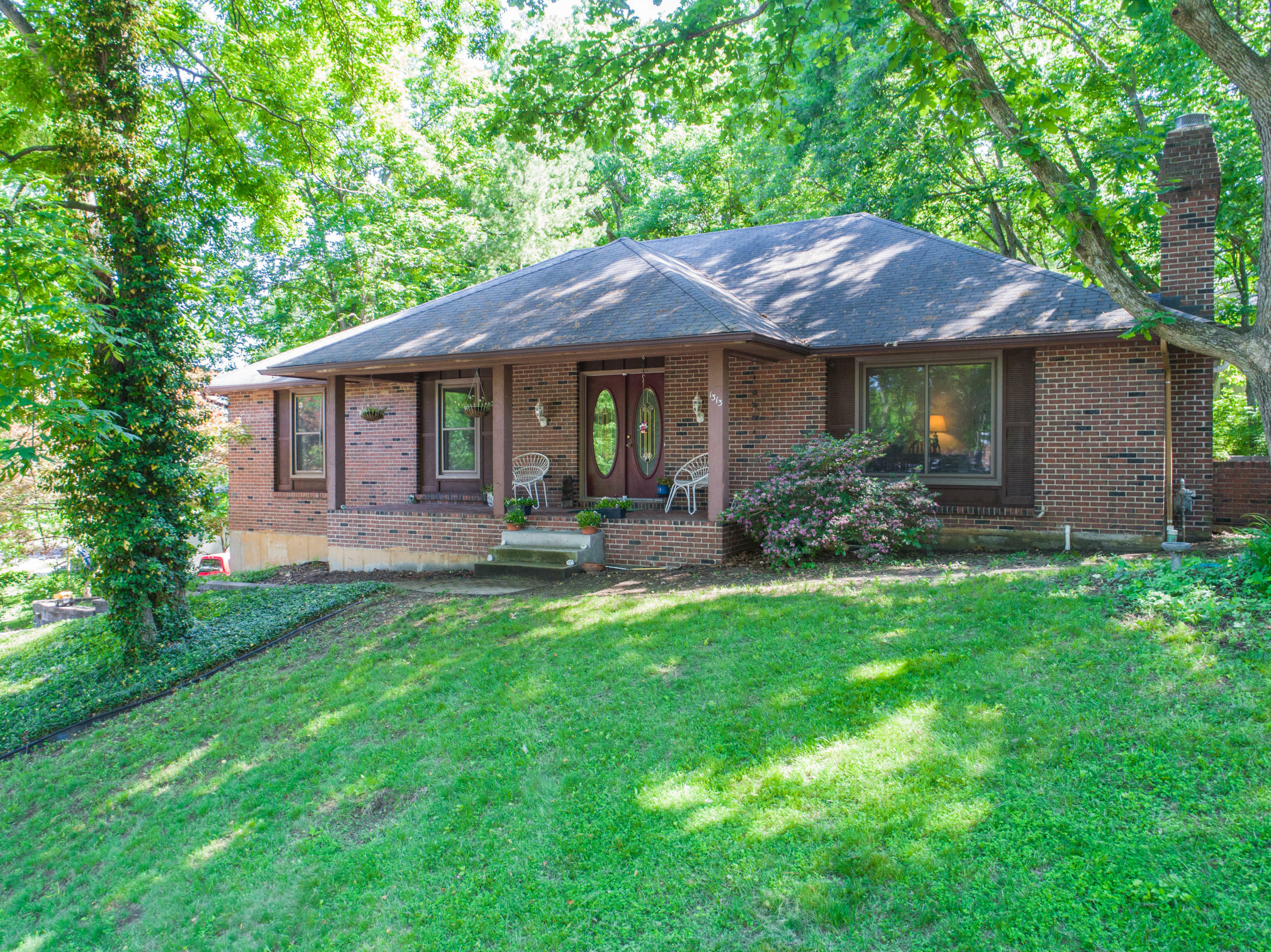 Property Photo:  1313 Overhill Rd  MO 65203 