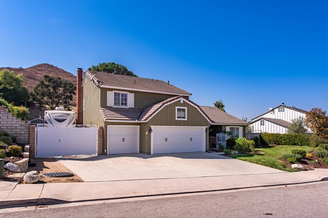 Property Photo:  1806 Sunnydale Avenue  CA 93065 