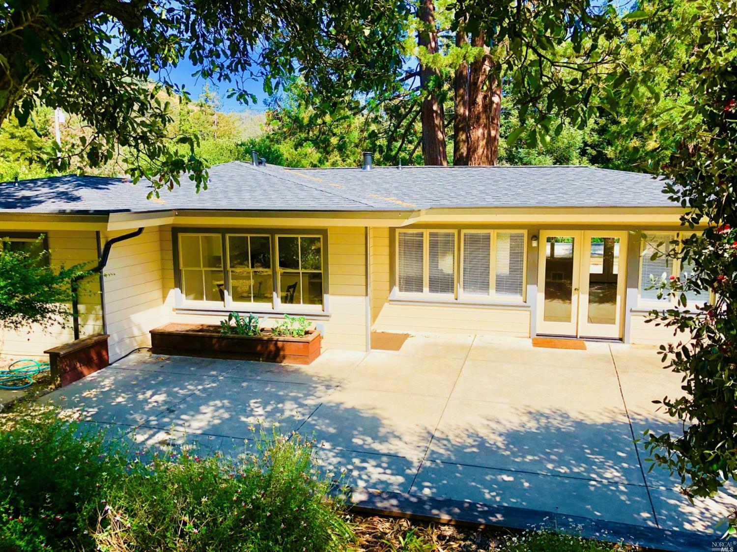 Property Photo:  125 Mountain View Avenue  CA 94901 