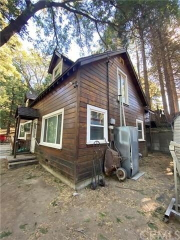 Property Photo:  21979 Cedarpines Drive  CA 92322 