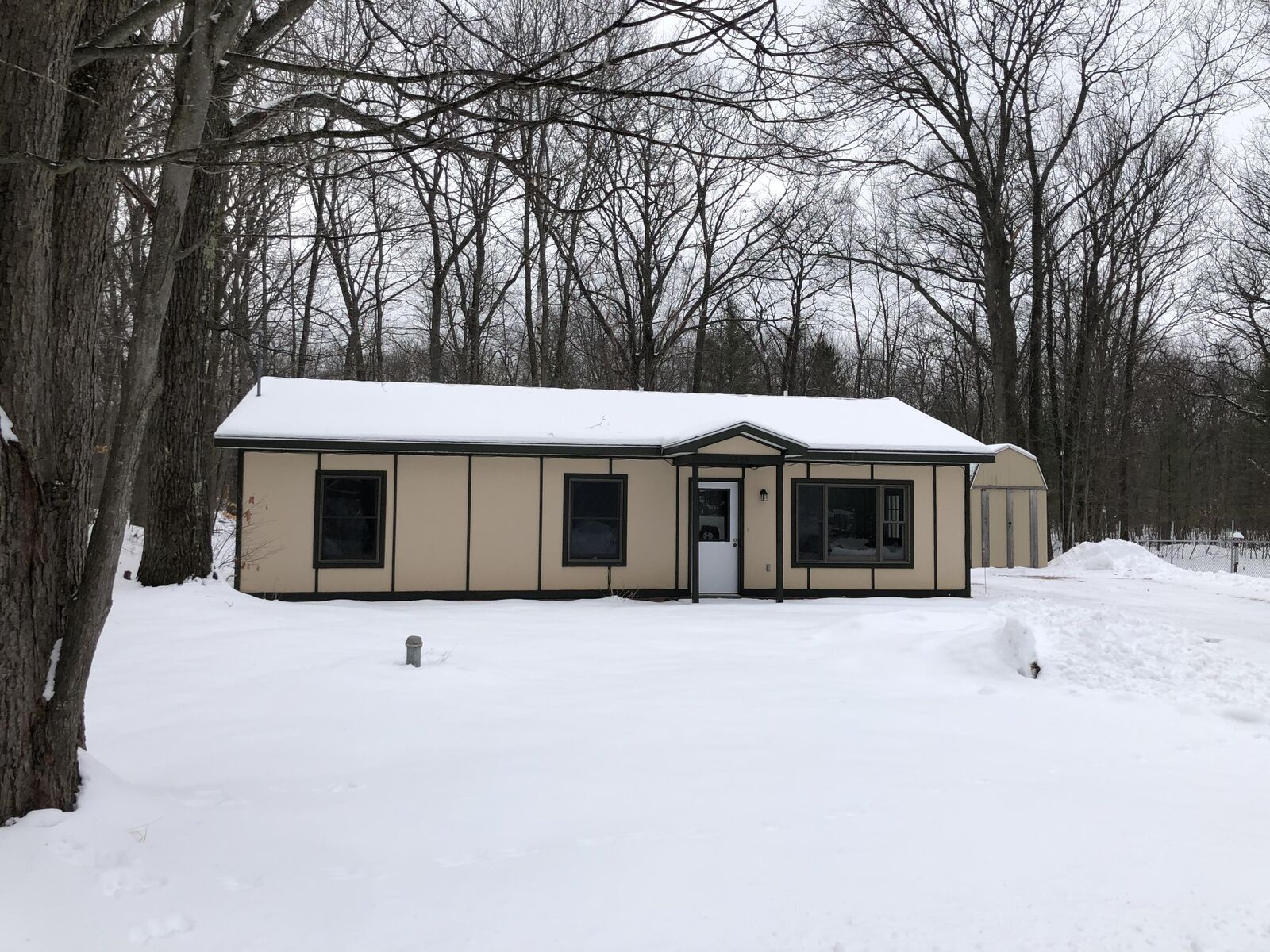 Property Photo: 6241 Kellogg Drive MI 49735
