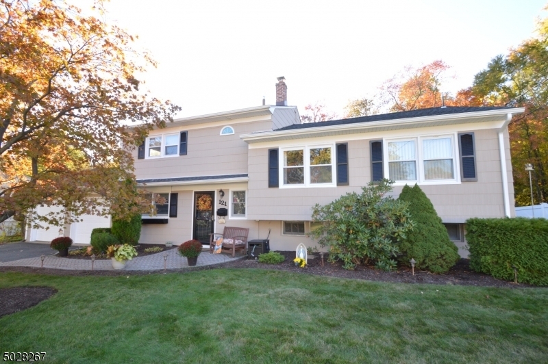 Property Photo:  121 Oak St  NJ 07866 