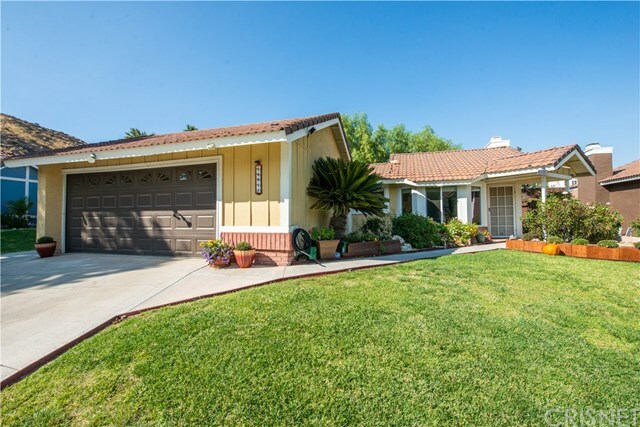 Property Photo:  14811 Quezada Way  CA 91387 