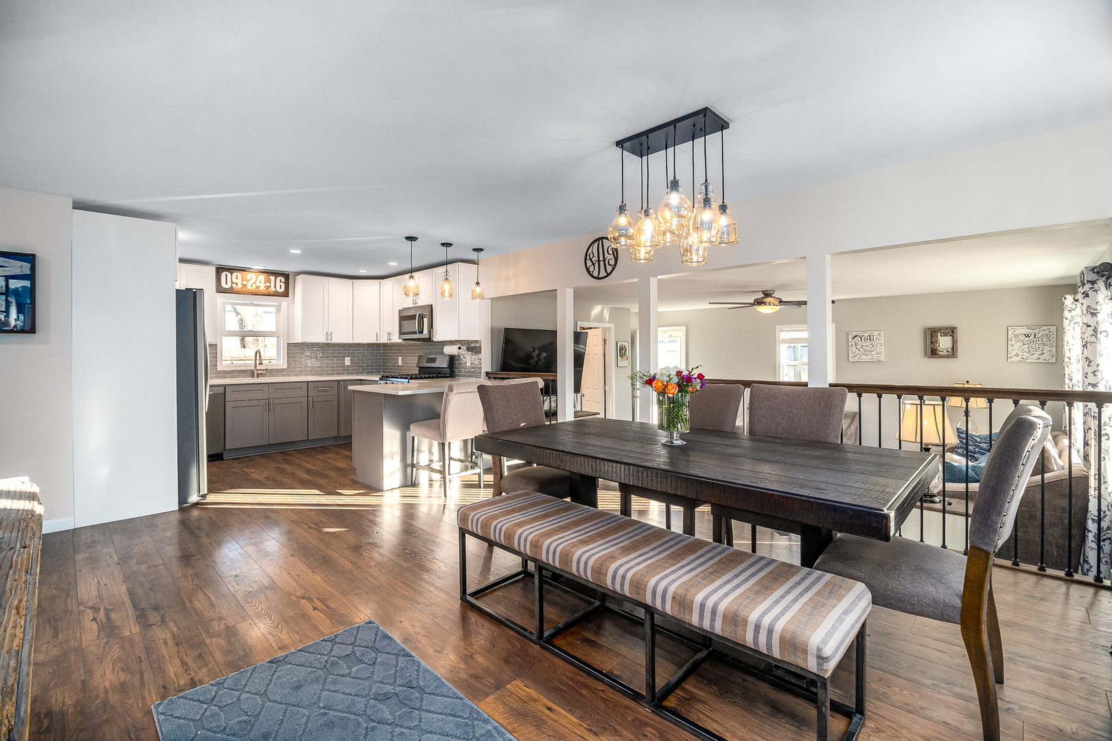 Property Photo:  108 East Morris Street  IL 60421 