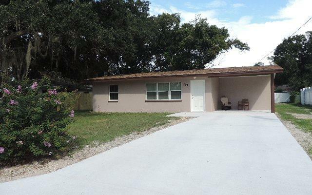 Property Photo:  208 Spring Garden Road  FL 33870 