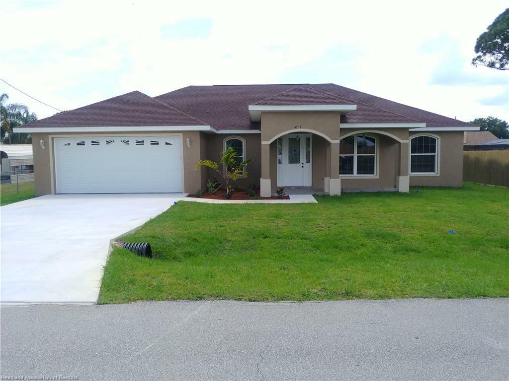 Property Photo:  4711 Mackerel Drive  FL 33870 