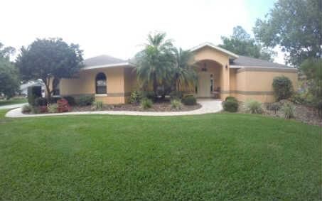 Property Photo:  2901 Divot Road  FL 33872 